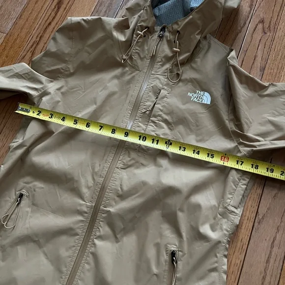 The North Face Women's Alta Vista Rain Jacket in Almond Butter - Size S - Picture 10 of 14